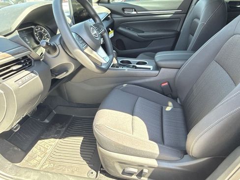 New 2025 Nissan Altima 2.5 SV w/ SV Special Edition Package image 23