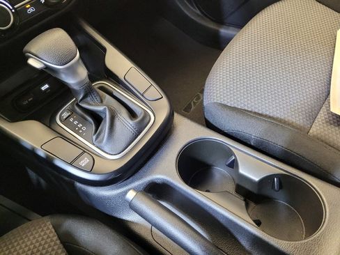 Used 2025 Kia Soul LX w/ LX Technology Package image 26