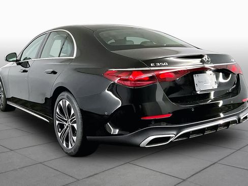 New 2026 Mercedes-Benz E 350 4MATIC Sedan image 4
