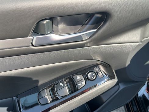 Used 2024 Nissan Altima 2.5 SL image 40