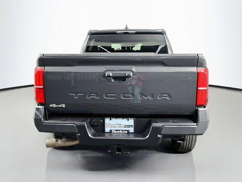 Certified 2025 Toyota Tacoma SR5 AWD/4WD image 6