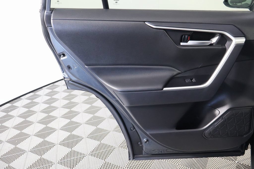 Used 2024 Toyota RAV4 XLE FWD image 13