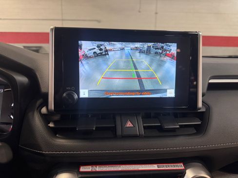 Used 2025 Toyota RAV4 LE FWD image 29