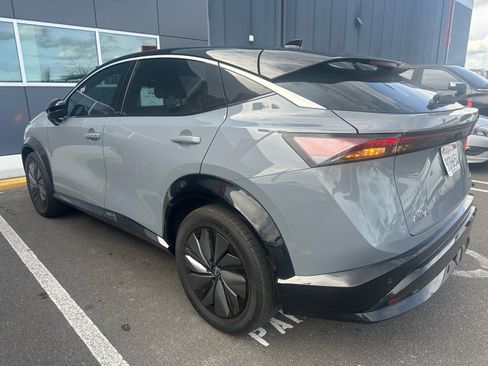 Certified 2024 Nissan Ariya FWD image 3