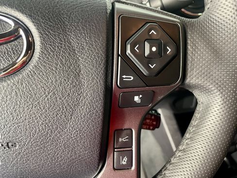 Used 2023 Toyota Tacoma TRD Off-Road image 17