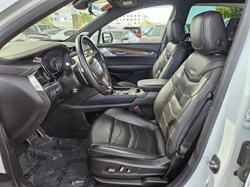 Used 2023 Cadillac XT6 Sport w/ Platinum Package AWD/4WD image 14