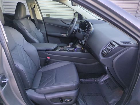 Used 2026 Lexus NX 350 AWD w/ Luxury Package image 32