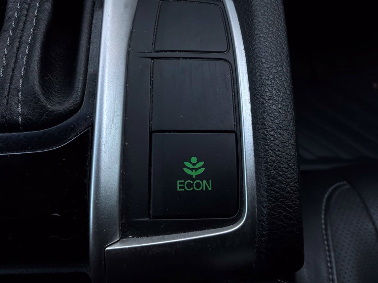 Used 2019 Honda Civic Touring image 28