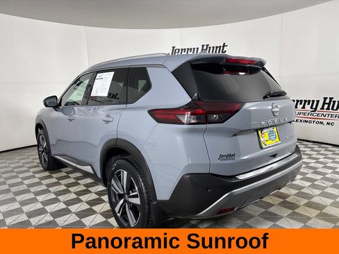 Used 2023 Nissan Rogue SL AWD/4WD image 9