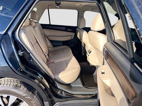 Used 2015 Subaru Outback 2.5i Limited image 27