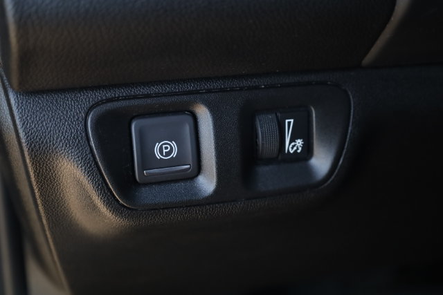 Used 2021 GMC Acadia SLT w/ Elevation Edition FWD image 10
