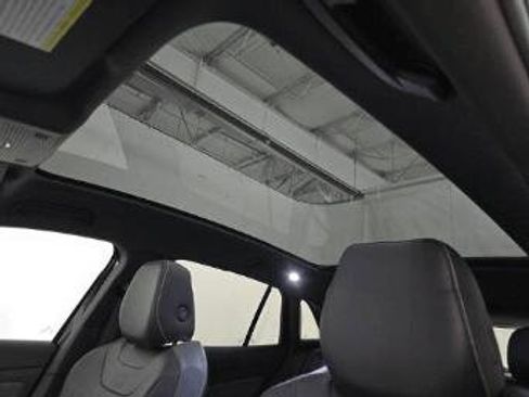 Used 2023 Volkswagen ID.4 Pro S image 13