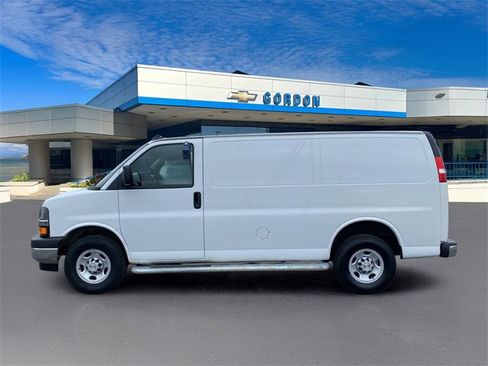 Used 2024 Chevrolet Express 2500 w/ Driver Convenience Package image 3