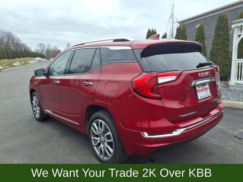 Used 2024 GMC Terrain Denali w/ Denali Premium Package image 3