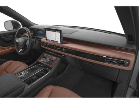 Used 2024 Lincoln Aviator Reserve w/ Equipment Group 201A AWD/4WD image 15