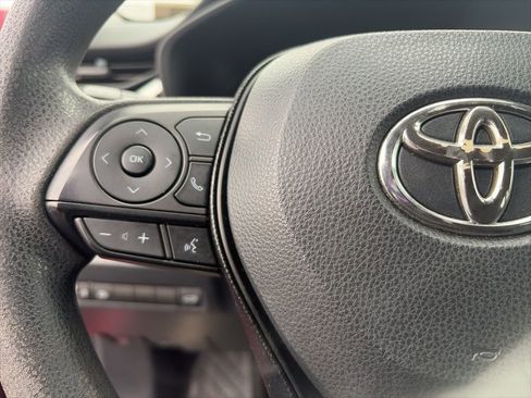 Used 2020 Toyota RAV4 XLE w/ Convenience Package image 17