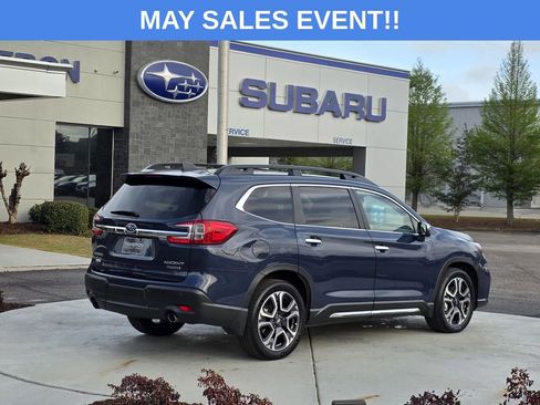 Used 2023 Subaru Ascent Touring AWD/4WD image 5