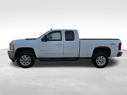 Used 2013 Chevrolet Silverado 2500 LTZ w/ LTZ Plus Package AWD/4WD image 10