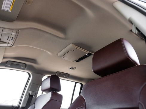 Used 2020 Chevrolet Suburban Premier w/ 6.2L Performance Package image 31