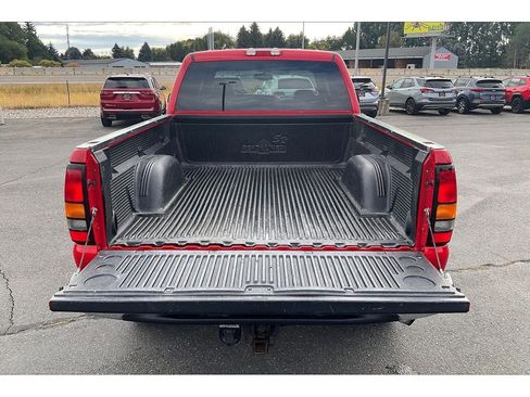 Used 2004 GMC Sierra 2500 SLT image 9