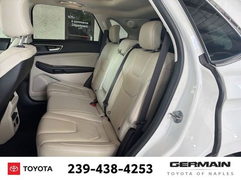 Used 2022 Ford Edge Titanium AWD/4WD image 16