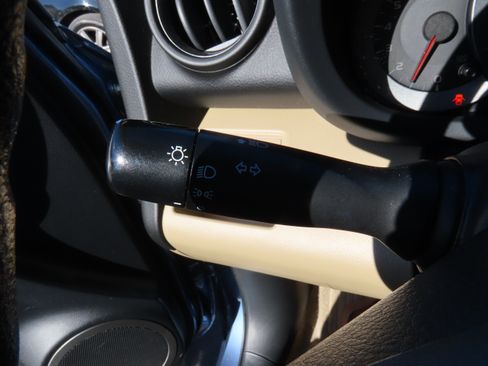 Used 2010 Toyota RAV4 2WD image 27