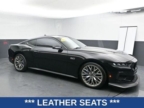 Used 2024 Ford Mustang GT Premium image 3