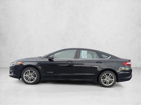 Used 2016 Ford Fusion SE image 6