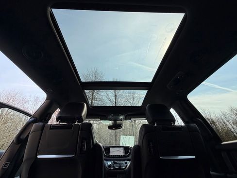 New 2026 Chrysler Pacifica Select image 33