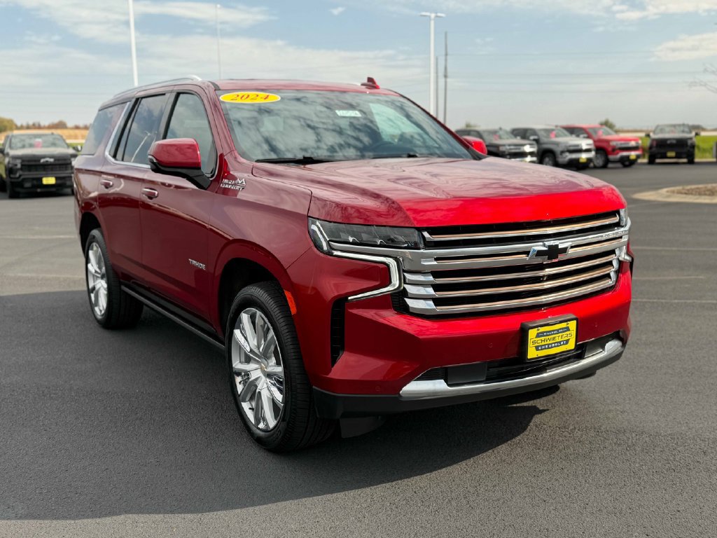 Used 2024 Chevrolet Tahoe High Country AWD/4WD image 5