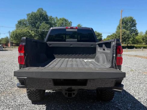 Used 2016 GMC Sierra 2500 Denali w/ Duramax Plus Package AWD/4WD image 7