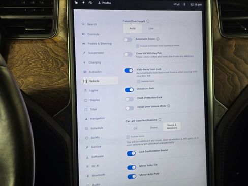 Used 2020 Tesla Model X Long Range AWD/4WD image 36