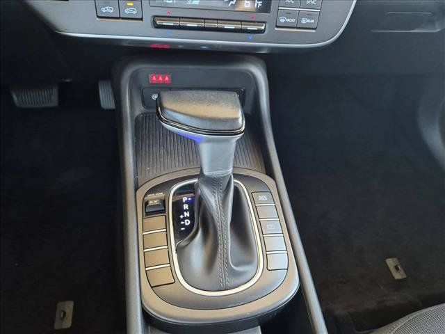 Used 2025 Hyundai Kona SEL FWD image 12