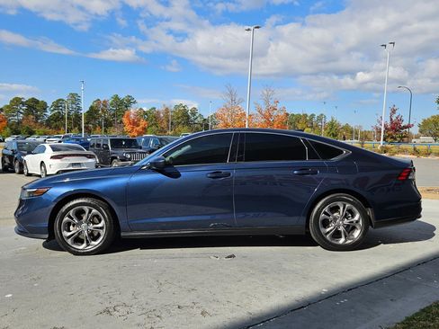 Used 2024 Honda Accord EX image 4