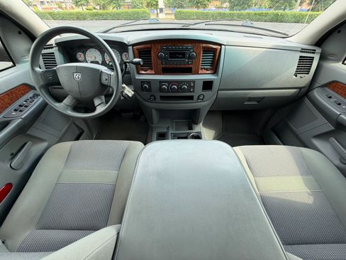 Used 2006 Dodge Ram 2500 Truck SLT AWD/4WD image 23