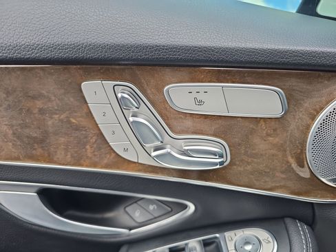 Used 2018 Mercedes-Benz C 300 4MATIC Sedan image 15