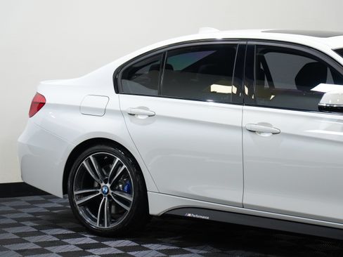 Used 2016 BMW 340i Sedan RWD image 14