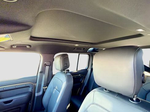 New 2026 Land Rover Defender 110 S image 24