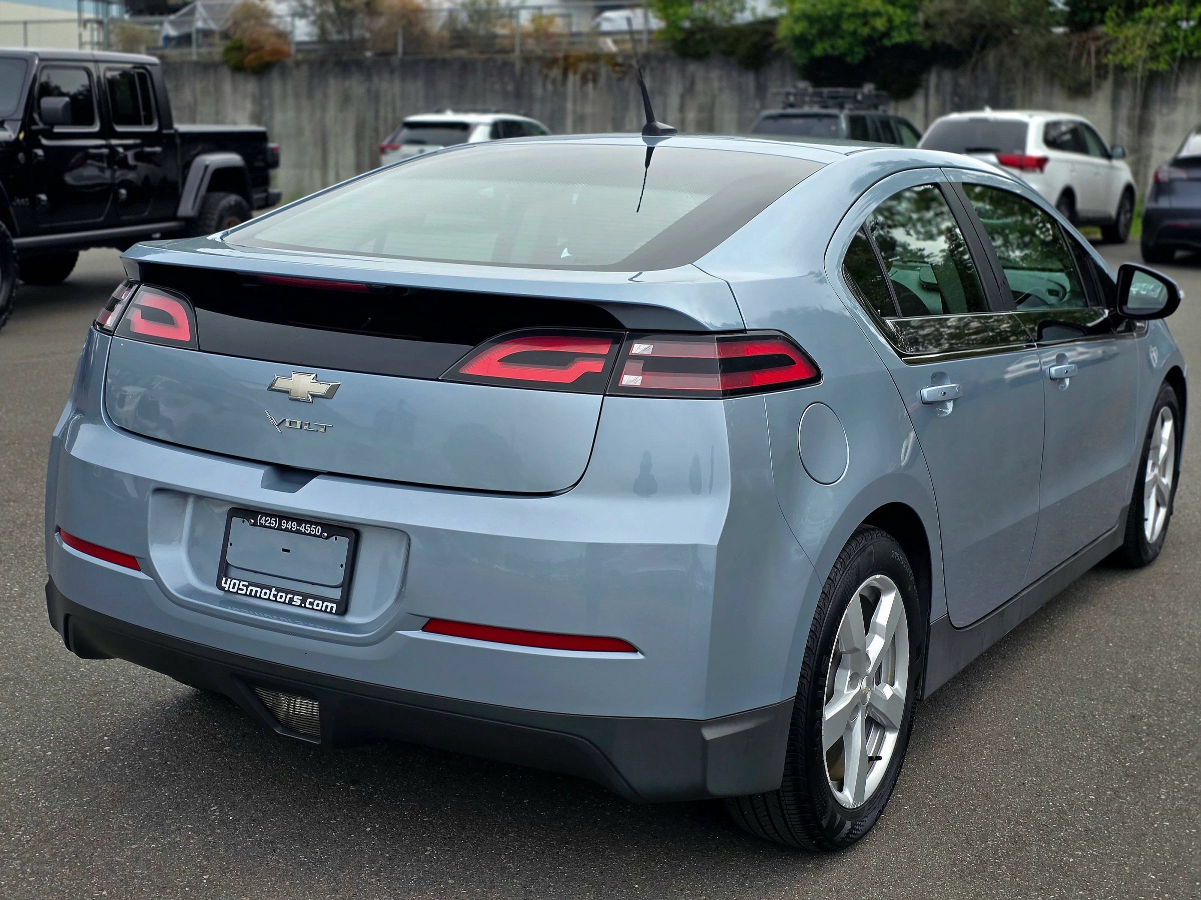 Used 2013 Chevrolet Volt FWD image 14
