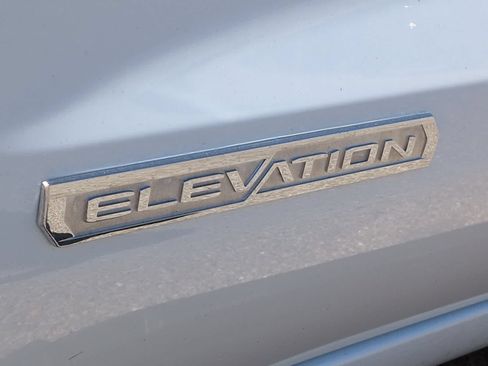 Used 2022 GMC Sierra 1500 Elevation w/ LPO, Elevation Black Package AWD/4WD image 13