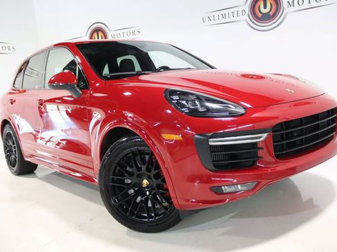 Used 2016 Porsche Cayenne GTS AWD/4WD image 77