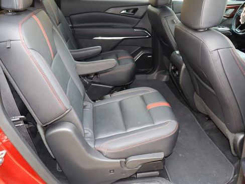 Used 2024 Chevrolet Traverse RS AWD/4WD image 19