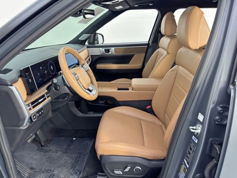 Used 2024 Hyundai Santa Fe Limited image 16