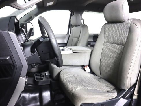 Used 2017 Ford F150 XLT w/ Trailer Tow Package image 30