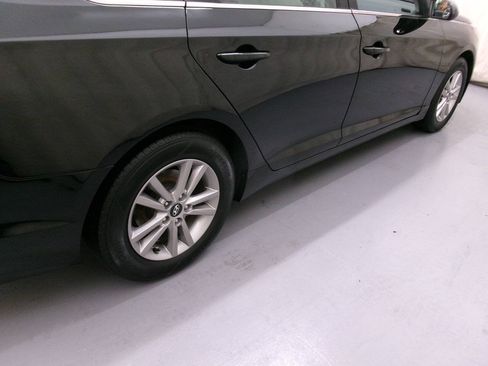 Used 2017 Hyundai Sonata SE FWD image 9