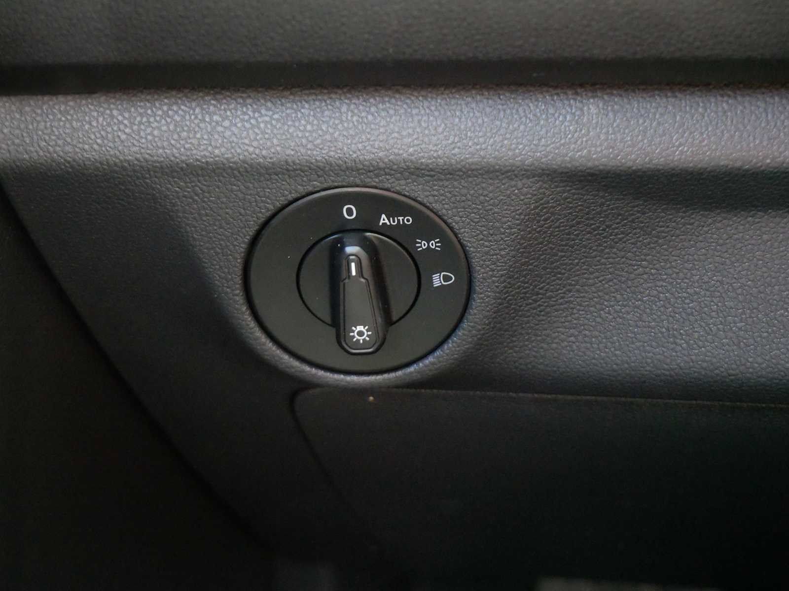 Certified 2020 Volkswagen Jetta S FWD image 26