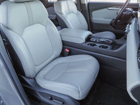 Used 2024 Honda Pilot Touring image 20