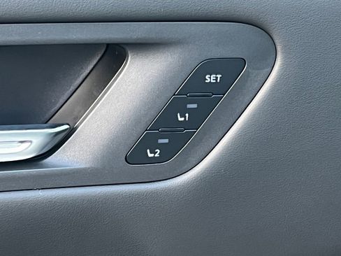 New 2026 Nissan Leaf Platinum+ image 15