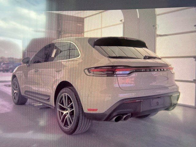 Used 2023 Porsche Macan S w/ Premium Package Plus AWD/4WD image 4