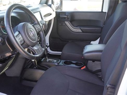 Used 2018 Jeep Wrangler Unlimited Sport S image 15